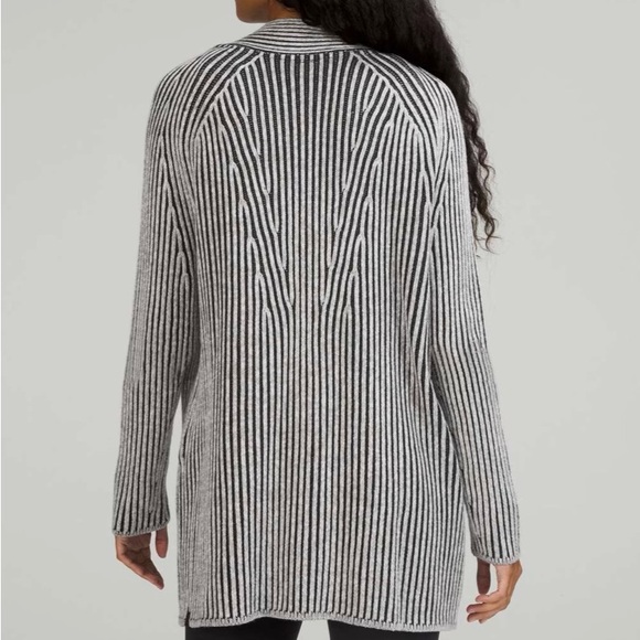 lululemon cotton-cashmere wrap - Picture 13 of 15